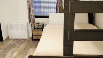 House, 2 Bedrooms | 2 bedrooms, free WiFi