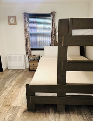 2 bedrooms, free WiFi