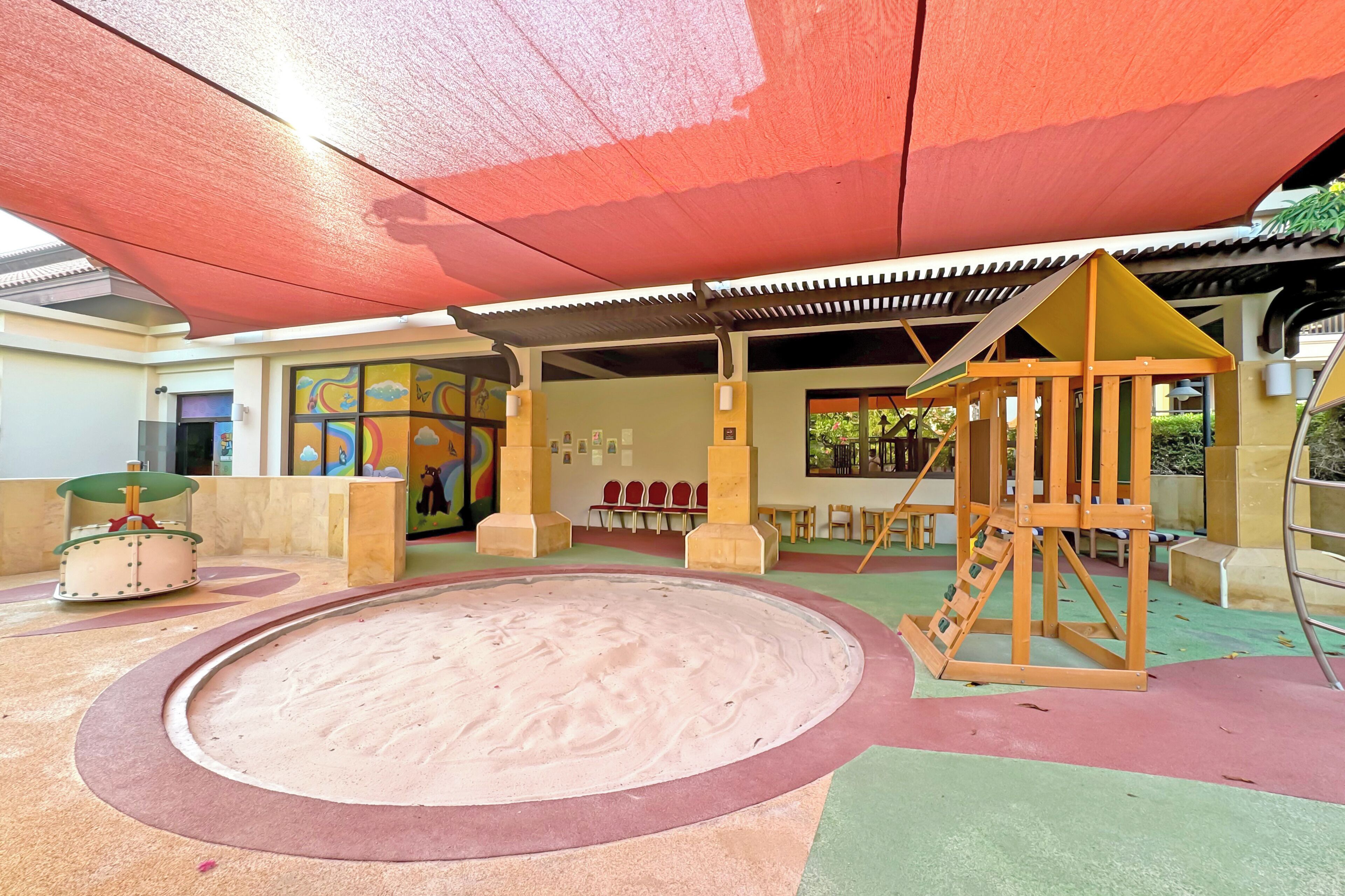 Area giochi per bambini (all'aperto)