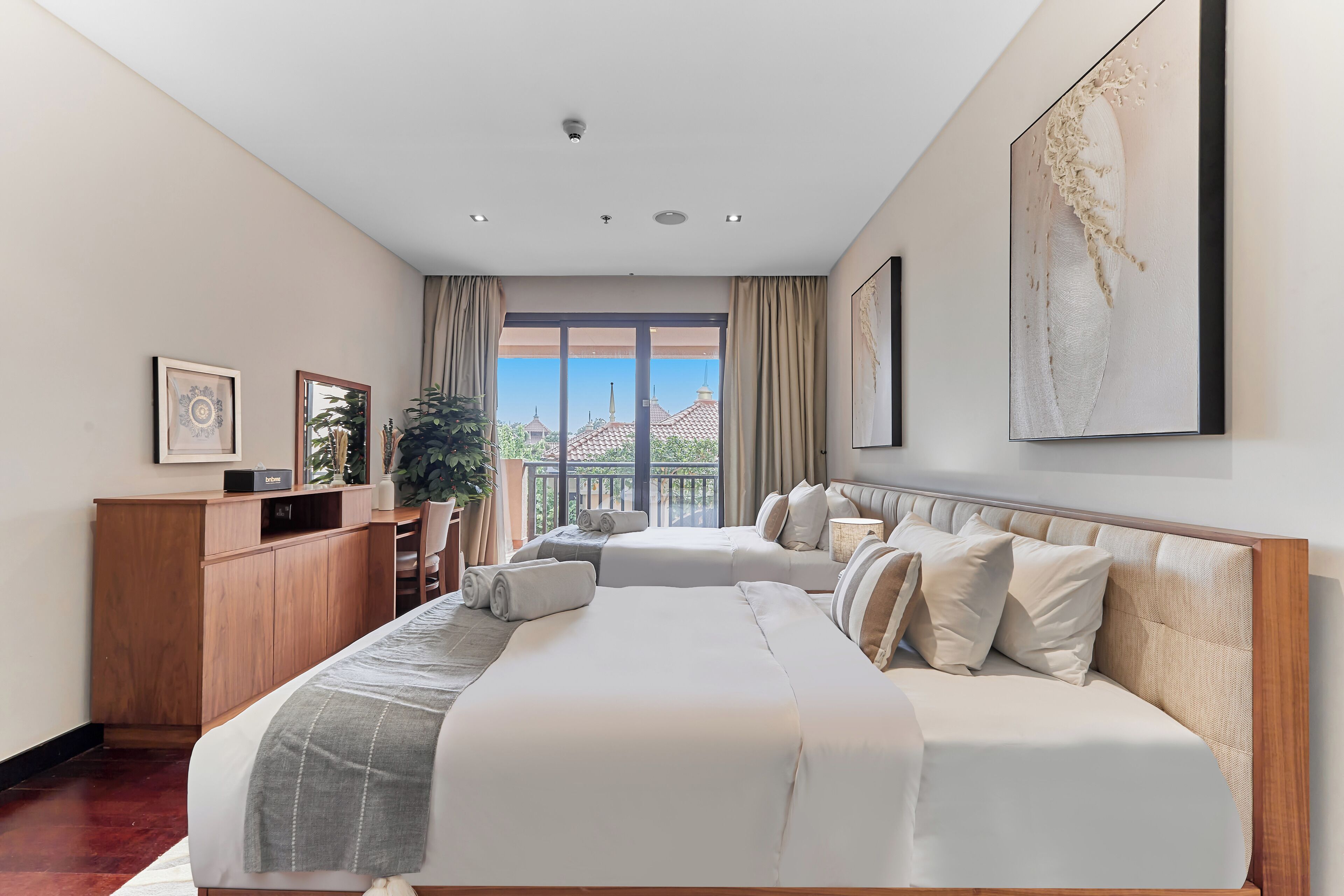 Appartamento Luxury, 2 camere da letto, vista piscina | Biancheria da letto di alta qualità, una cassaforte in camera