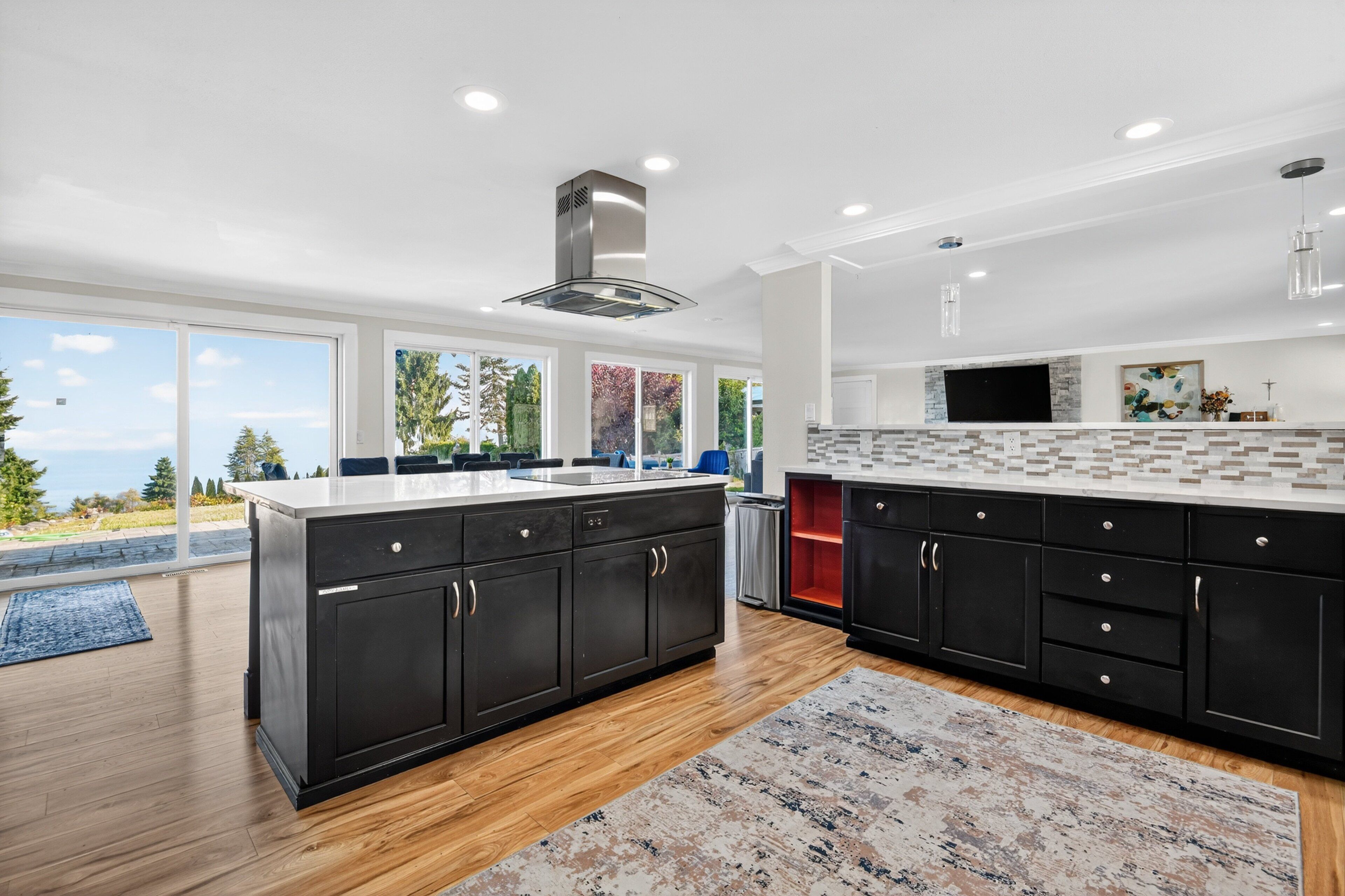 House, 5 Bedrooms | Dapur peribadi | Peti sejuk, ketuhar, pembancuh kopi/teh 