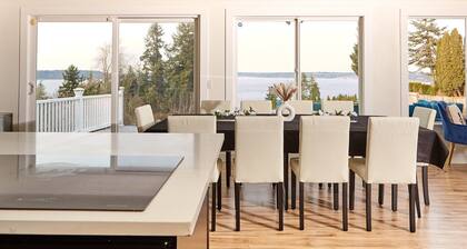 Relaxing Coastal Escape With Ocean Views 5 Bedroom Home