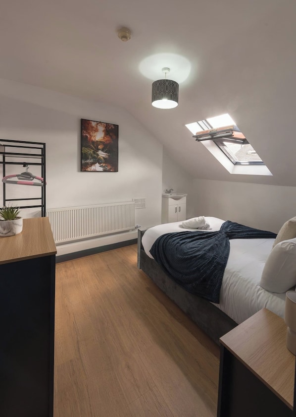 5 bedrooms, iron/ironing board, travel crib, free WiFi