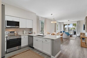 Appart'hôtel, 3 chambres | Cuisine privée