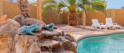 House, 4 Bedrooms | Pool