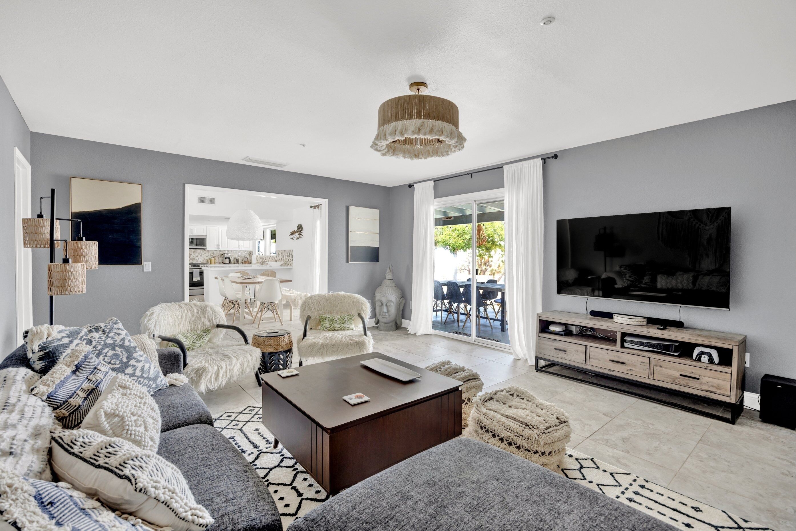 House, 3 Bedrooms | Living area