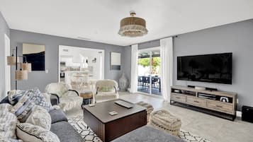 House, 3 Bedrooms | Living area
