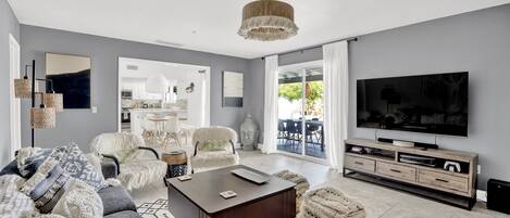 House, 3 Bedrooms | Living area