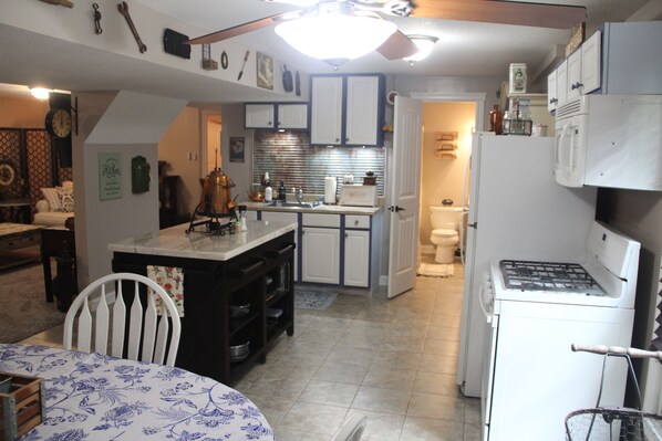 Microondas, horno y parrilla de estufa 