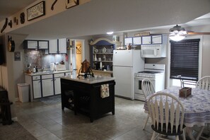 Mikrovågsugn, ugn och spishäll