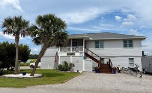 House, 3 Bedrooms | Exterior