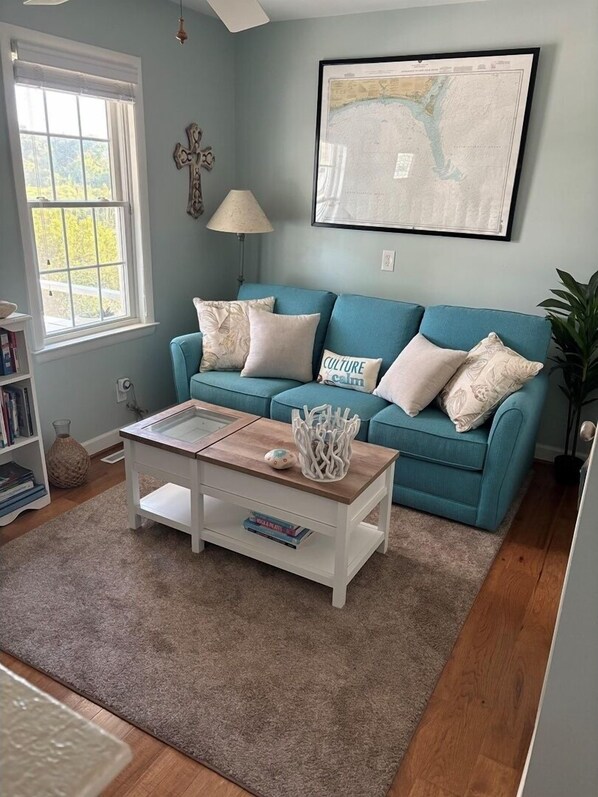 House, 3 Bedrooms | Living area