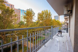 Appartamento Deluxe, balcone, vista parco | Balcone