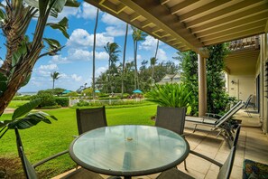 Kondominium, 1 kamar tidur | Tempat makan outdoor