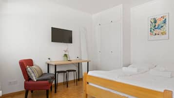 Cuna de viaje, wifi, ropa de cama