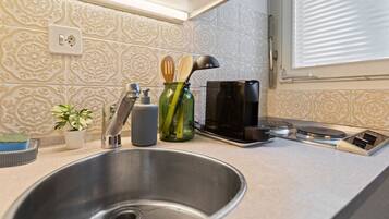 Stovetop, coffee/tea maker, toaster, high chair