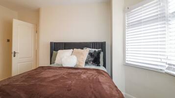 2 bedrooms, individually decorated, individually furnished, free WiFi