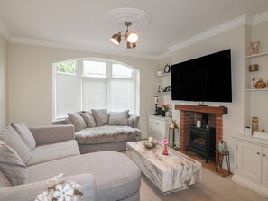 Living area - Alexandra Retreat (Sutton-in-Ashfield)