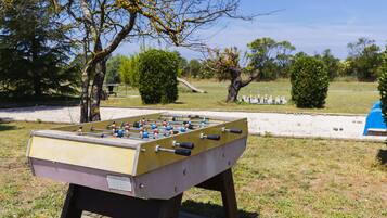 Children's play area - outdoor