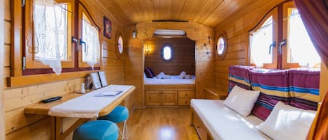 Cottage, Garden View | Free WiFi