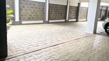 免費自助泊車