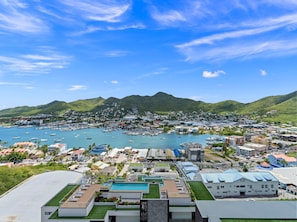 منظر من الجو على ارتفاع عالٍ