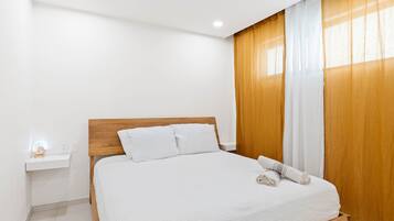 1 bedroom, in-room safe, iron/ironing board, WiFi