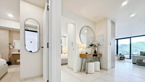 2 室のベッドルーム、アイロン / アイロン台、WiFi、ベッドシーツ