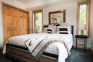 5 Schlafzimmer, Bügeleisen/Bügelbrett, kostenloses WLAN, Bettwäsche