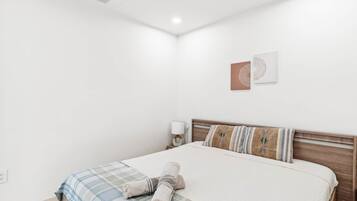 1 bedroom, in-room safe, iron/ironing board, WiFi