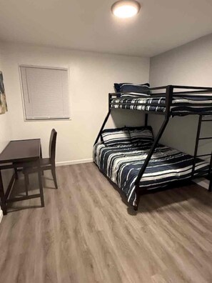 3 bedrooms, WiFi, bed sheets
