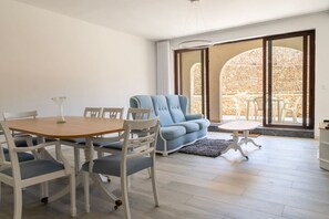 3 bedrooms - Hal Wardija in Qala Gozo With Terrace Pool BBQ (Qala)