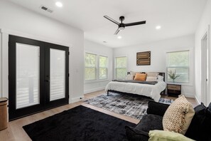 4 habitaciones, tabla de planchar con plancha y wifi gratis 