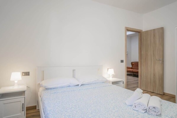 1 chambre, accès au Wi-Fi (inclus), literie fournie