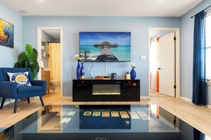 TV - Blissful Shores: 3 BR House in Fort Morgan (Gulf Shores)