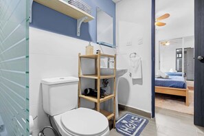 Een douche, een haardroger