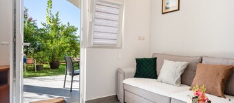 Apartments&Rooms La Puntina / 1 Apartment with Garden view