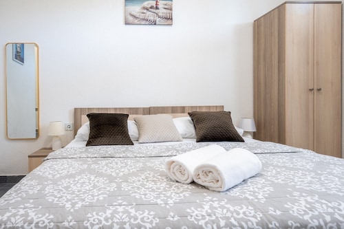 Apartments&Rooms La Puntina / Studio Apartment 3 with Garden View