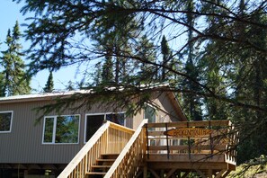 Exterior - Private cabin on a private lake. Perfect for relaxing completely off-grid. (Ear falls)