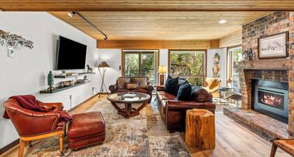 Cozy Condo Steps from the Gondola – Fireplace, Hot Tubs & More!