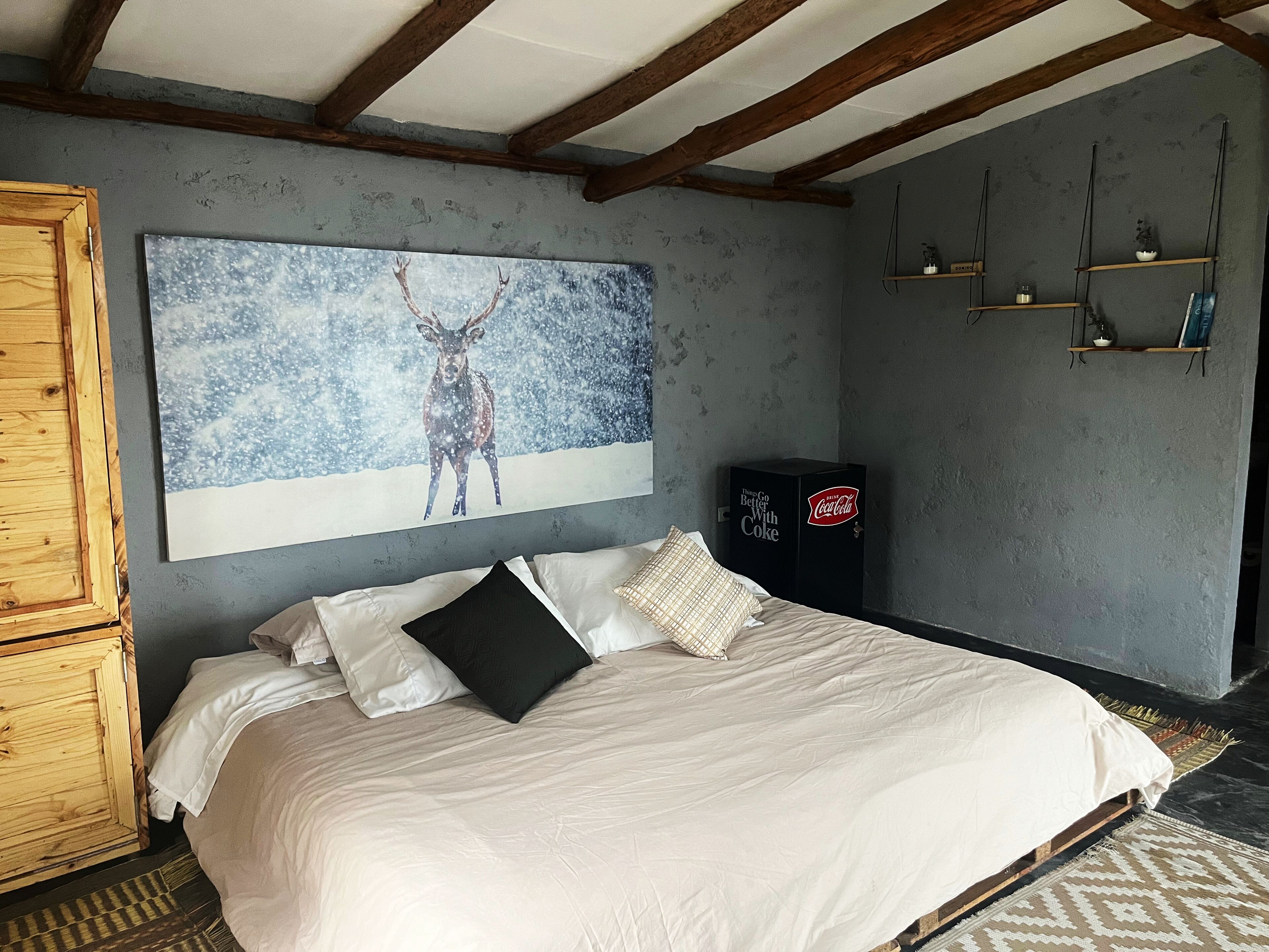 1 多间卧室、WiFi