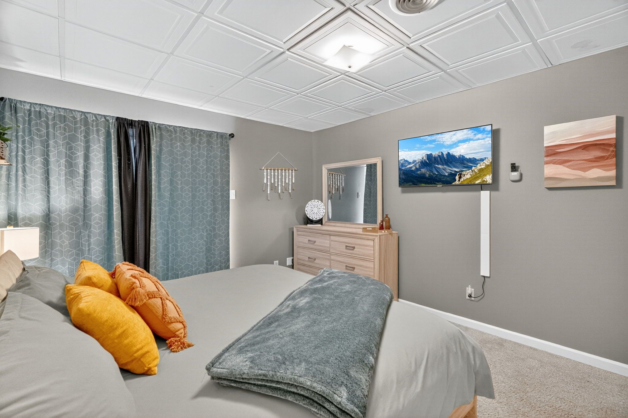 3 bedrooms, WiFi, bed sheets