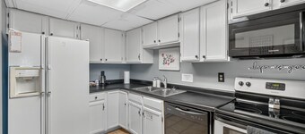 Maryville Condo near Smokies • Downtown • Airport