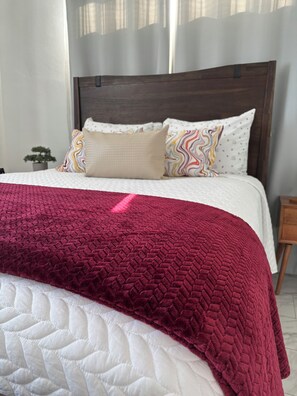 3 bedrooms, iron/ironing board, WiFi