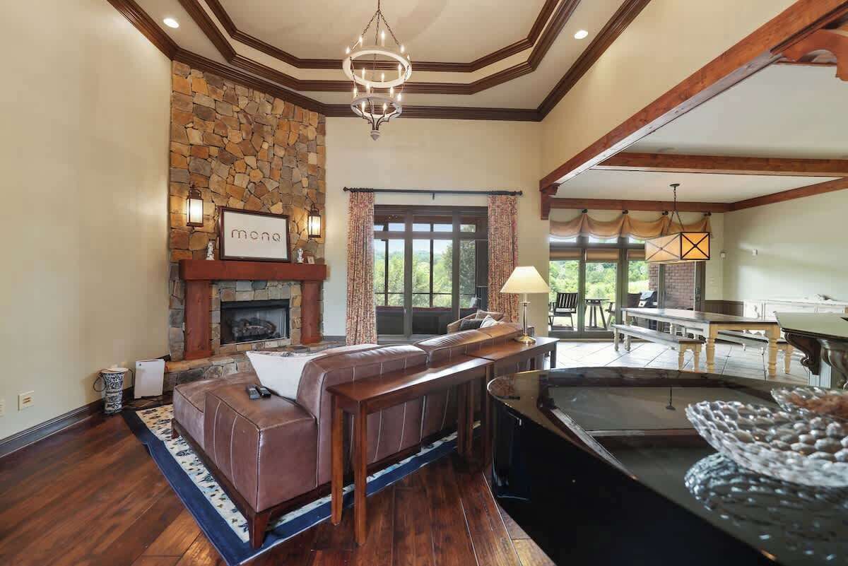 Smart TV, fireplace, offices