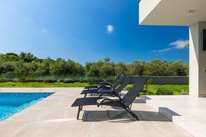 Piscine extérieure