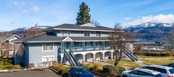 The Hood River Condominiums