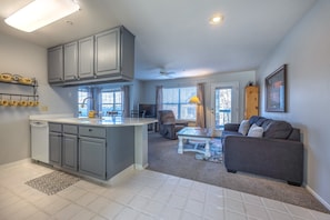 Apartamento, 1 habitación, no fumadores, cocina | Cocina privada | Frigorífico grande, microondas, horno y placa de cocina