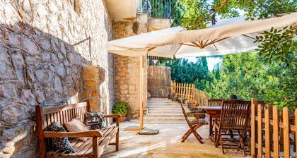 Holiday Home 'Casa en las Montañas de Benicassim' with Sea View, Private Terrace and Wi-Fi