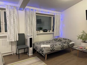 1 Schlafzimmer, Schreibtisch, Bügeleisen/Bügelbrett, WLAN